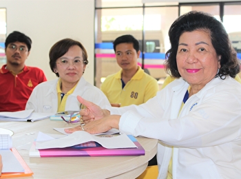 ผอ. “ศูนย์ฯสมุทรสงคราม” ให้การต้อนรับ
คณบดีวิทยาลัยพยาบาลฯ เพื่อวางแผนงาน
“ศูนย์แห่งความเป็นเลิศในการดูแลผู้สูงอายุ”