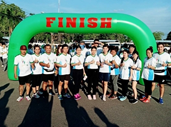 ผอ. “สวนสุนันทา” ศูนย์ฯสมุทรสงคราม
นำทีมผู้บริหารและบุคลากรร่วมกิจกรรมหมอชวนวิ่ง
โดยตระหนักถึงความสำคัญในการดูแลสุขภาพด้วยการออกกำลังกาย