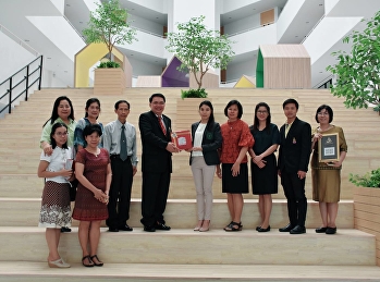 สำนักงานศึกษาธิการจังหวัดสมุทรสงคราม
เข้ามอบของขวัญสวัสดีปีใหม่ 2562
ผอ.ศูนย์การศึกษาจังหวัดสมุทรสงคราม
“สวนสุนันทา”