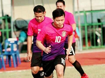 หัวหน้าสำนักงานศูนย์ฯสมุทรสงคราม
“สวนสุนันทา”
ร่วมการแข่งขันฟุตบอลกระชับมิตรระหว่างคณะผู้บริหารมหาวิทยาลัยราชภัฏสวนสุนันทากับสื่อมวลชน