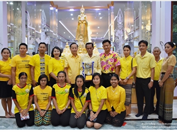 Lent Candle Offering Ceremony and the
Awarding of the Winner of the Lent
Candle Festival at Bang Noi Temple, Bang
Khonthi District, Samut Songkhram
Province