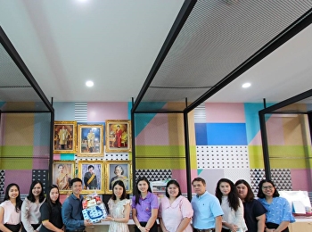 หัวหน้าสำนักงานศูนย์ฯสมุทรสงคราม
ราชภัฏสวนสุนันทา  นำคณะบุคลากร
สังกัดศูนย์การศึกษาจังหวัดสมุทรสงคราม
ร่วมสวัสดีปีใหม่ พ.ศ. 2563
ผู้อำนวยการศูนย์การศึกษาจังหวัดสมุทรสงคราม
เนื่องในวาระขึ้นปีใหม่ 2563