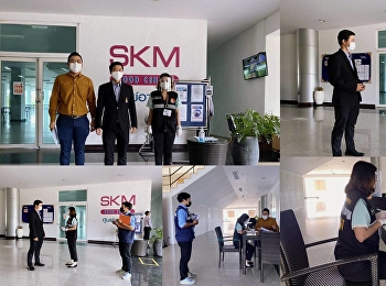 Chief of the Center Office Provided
Information on the Welfare and Labor
Protection of Samut Songkhram Province
in Conducting Business Site Visit to
Promote the Prevention of the Spread of
the COVID-19