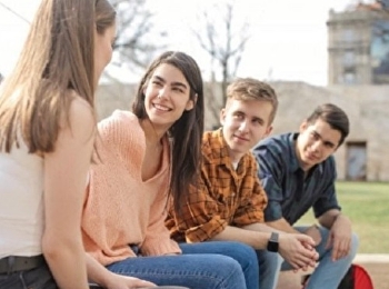 เคล็ดลับในการเริ่มบทสนทนาภาษาอังกฤษที่น่าสนใจกับเจ้าของภาษาที่ใครๆ
ก็ทำได้ https://www.kroobannok.com/88404