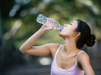 7 วิธีคลายร้อนระหว่างวัน
สำหรับคนไม่มีแอร์