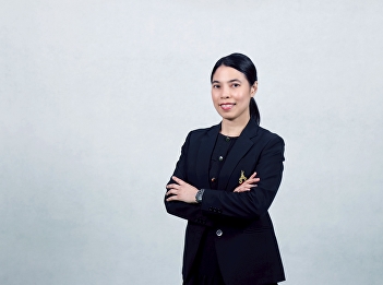 Suan Sunandha University and the
Direction of Health Sciences in the Mae
Klong River Basin. Assistant Professor
Dr. Pimporn Thongmuang, Pharmacist, Vice
Rector of Samut Songkhram Campus.